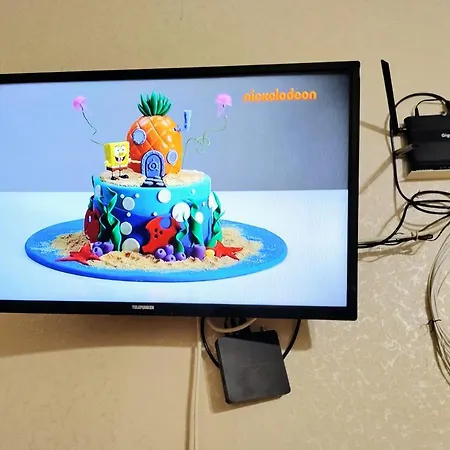 Summer Square - 2 Bedrooms Retro Flat With Great Location, 1st Fl * Burgas