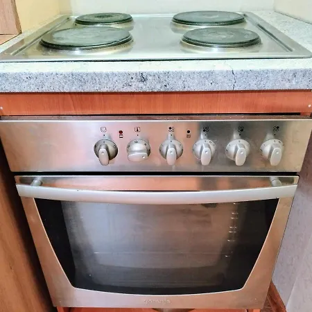 Summer Square - 2 Bedrooms Retro Flat With Great Location, 1st Fl Appartement Burgas