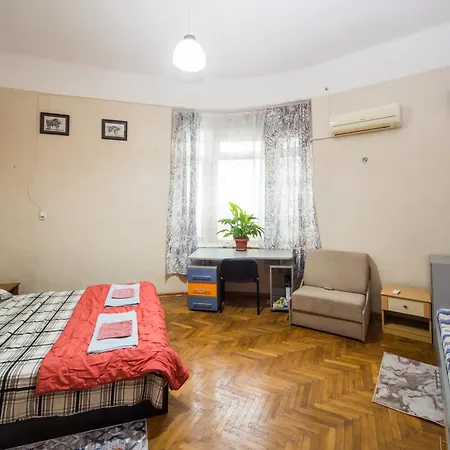 Apartament Summer Square - 2 Bedrooms Retro Flat With Great Location, 1st Fl *