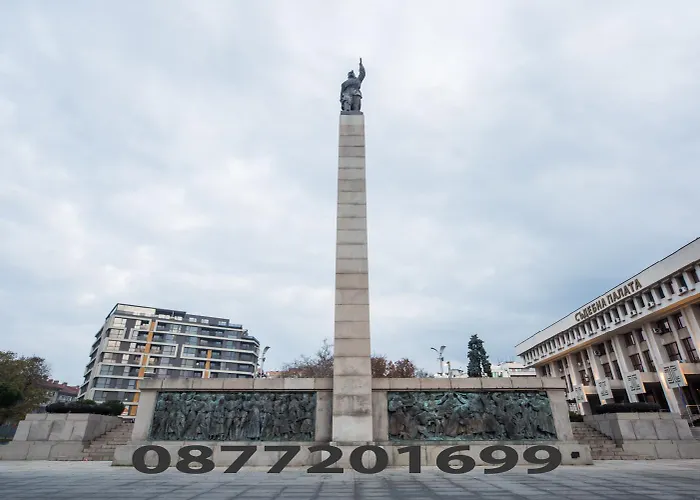 Summer Square - 2 Bedrooms Retro Flat With Great Location, 1st Fl 布尔加斯