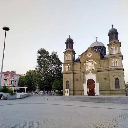 Summer Square - 2 Bedrooms Retro Flat With Great Location, 1st Fl * Burgas Stad