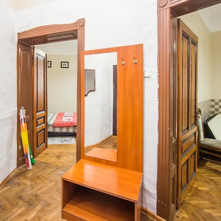 Summer Square - 2 Bedrooms Retro Flat With Great Location, 1st Fl 부르가스