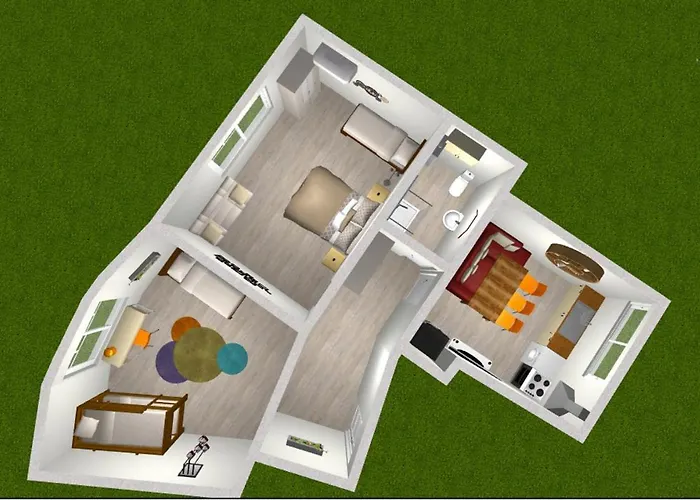 Summer Square - 2 Bedrooms Retro Flat With Great Location, 1st Fl דירה *