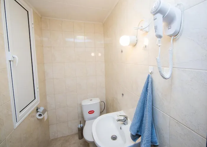 Summer Square - 2 Bedrooms Retro Flat With Great Location, 1st Fl * בורגאס