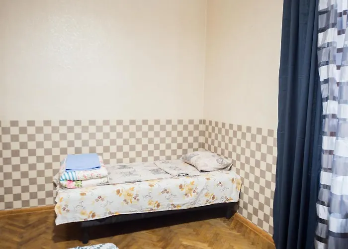 Summer Square - 2 Bedrooms Retro Flat With Great Location, 1st Fl דירה בורגאס