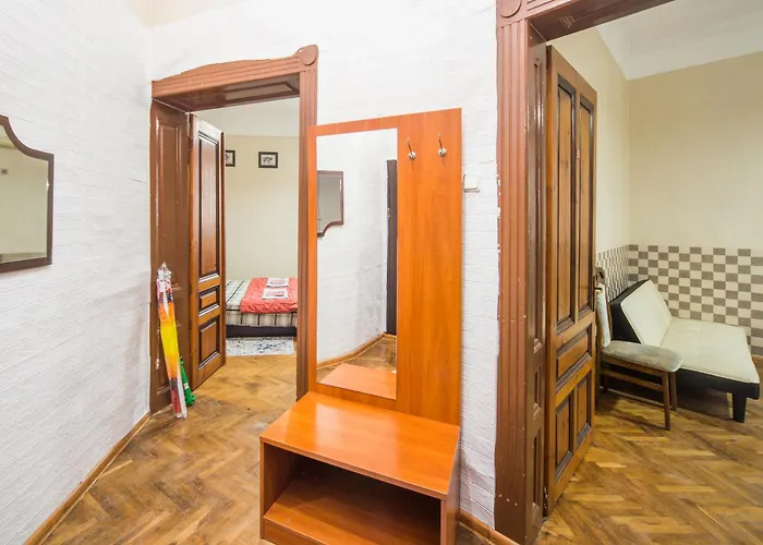 Summer Square - 2 Bedrooms Retro Flat With Great Location, 1st Fl בורגאס